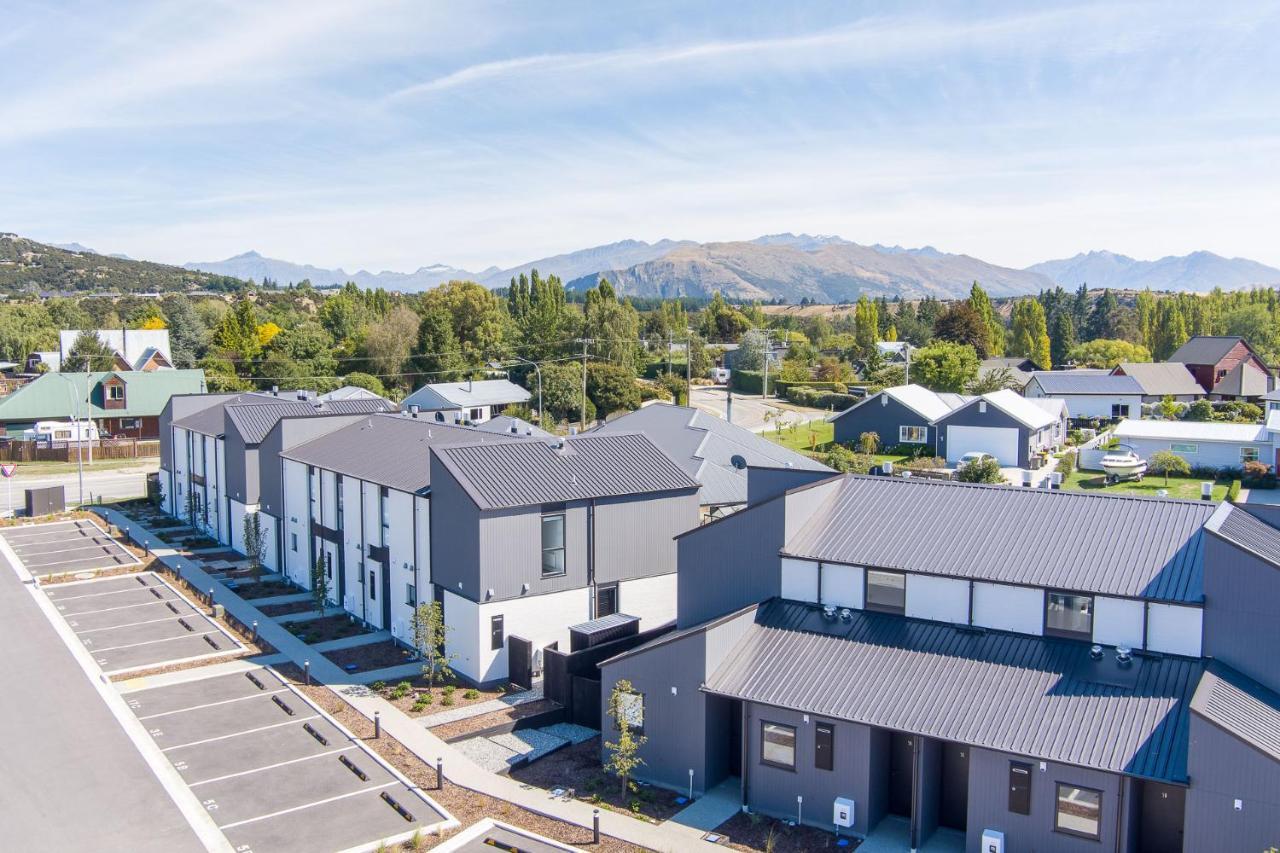 Alpine Junction Townhouse Apartments, Lodge & Hotel Γουανάκα Εξωτερικό φωτογραφία